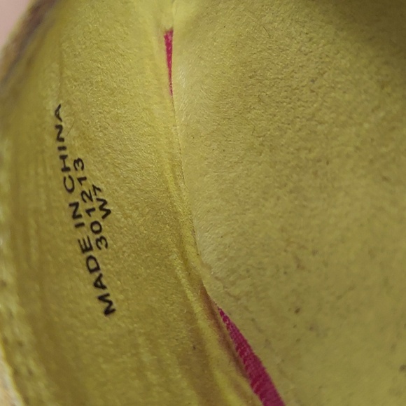 TOMS Shoes Blazing Yellow Women's Jutti Suede Flats Size 7 - Picture 13 of 16